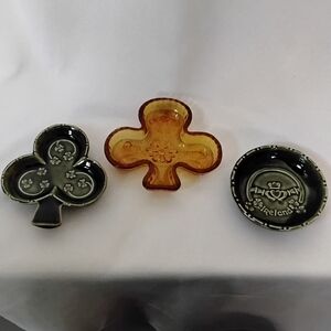 Green Clover-Shaped Trinket Dish.  Irridescent Amber Indiana Glass Dish